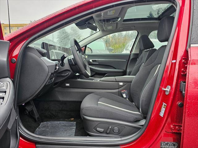 New 2025 Hyundai Sonata SEL FWD image 16