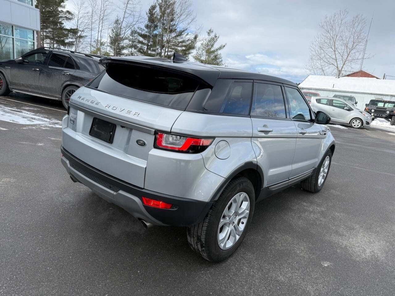 Used 2018 Land Rover Range Rover Evoque image 6