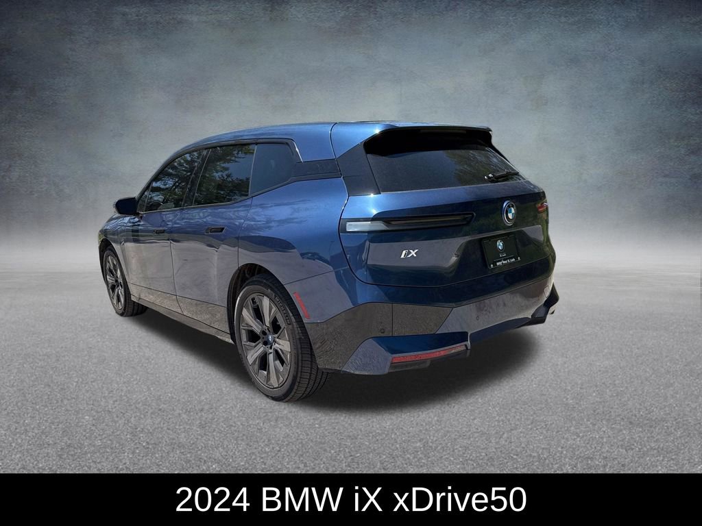 Used 2024 BMW iX xDrive50 w/ Premium Package AWD/4WD image 3