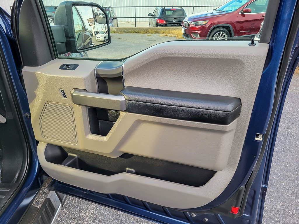 Used 2018 Ford F150 XLT w/ Equipment Group 302A Luxury AWD/4WD image 28