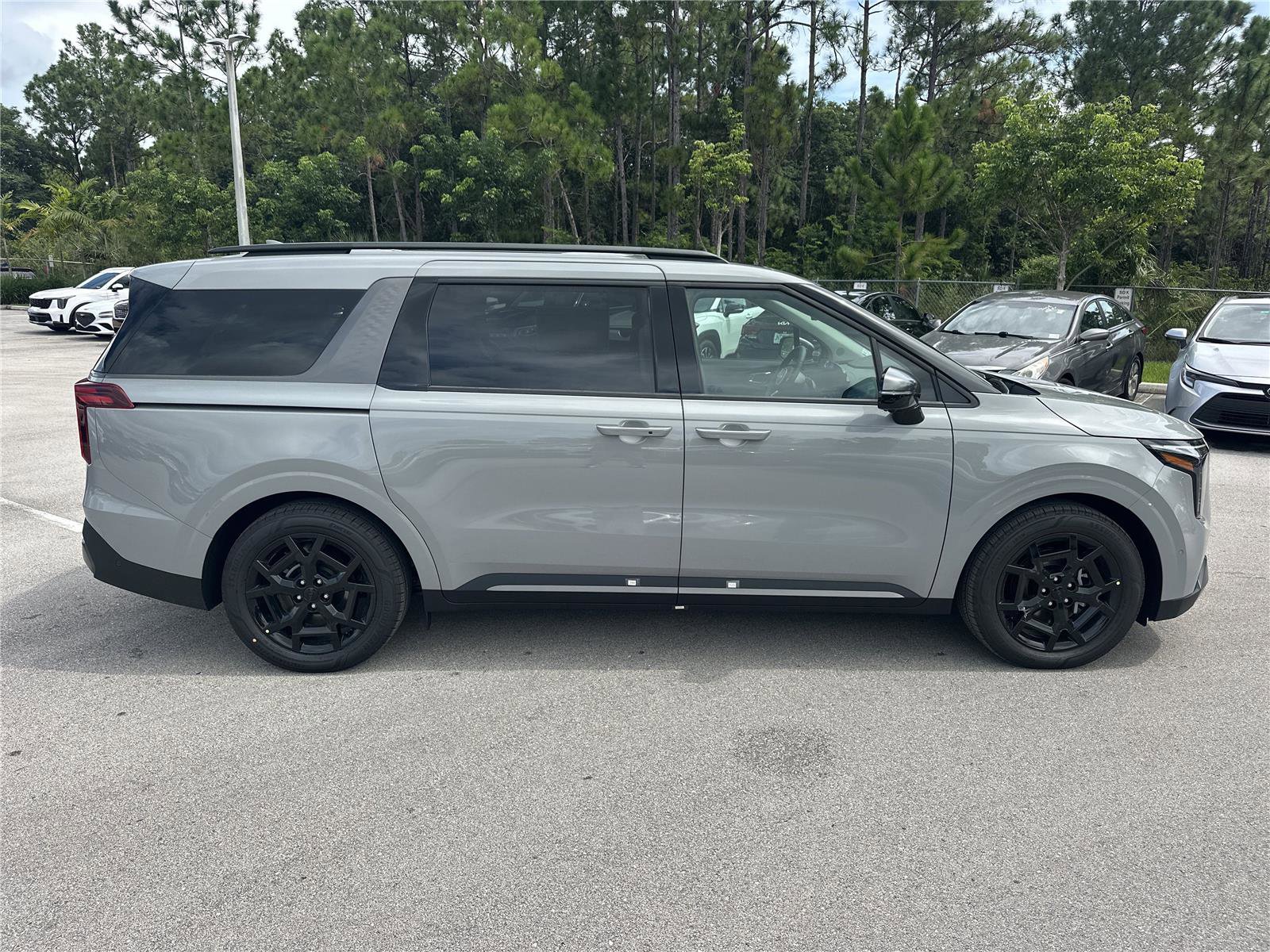 New 2026 Kia Carnival SX Prestige image 4