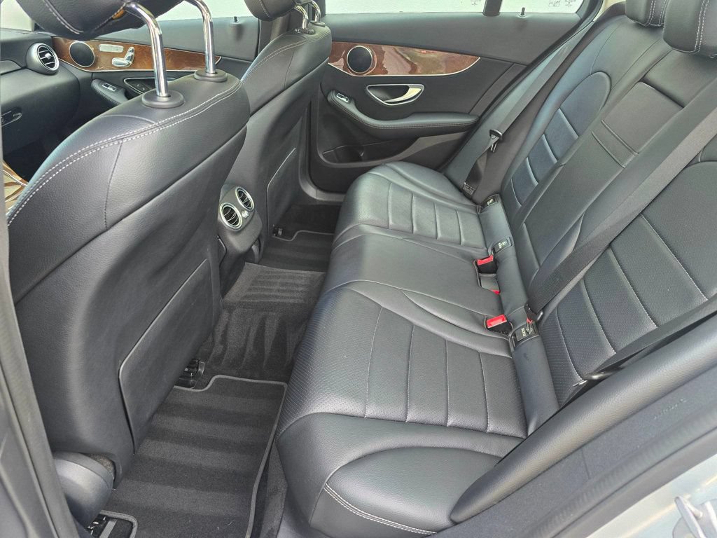 Used 2016 Mercedes-Benz C 350e Sedan image 12
