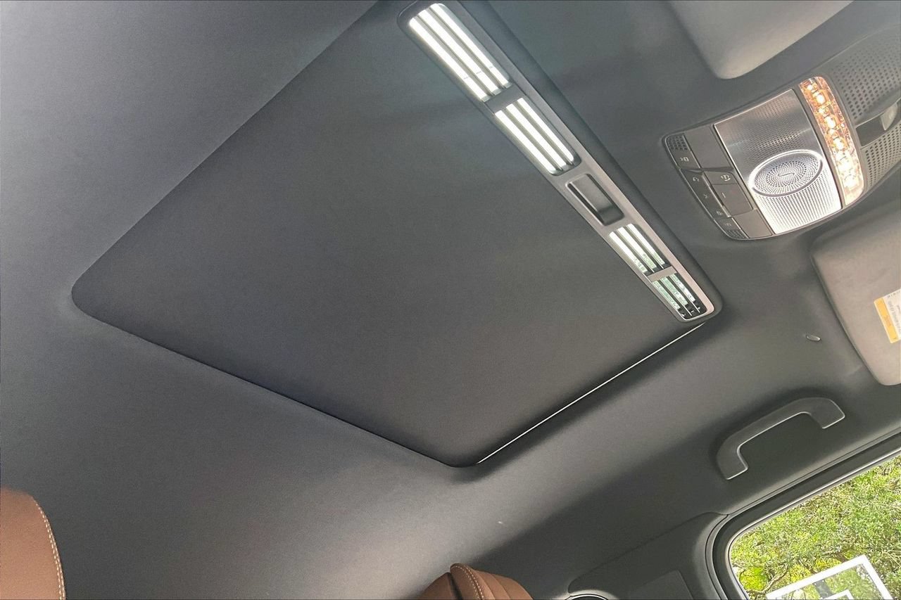 Used 2021 Mercedes-Benz G 550 image 27