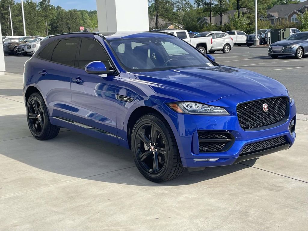 Used 2018 Jaguar F-PACE R-Sport image 4