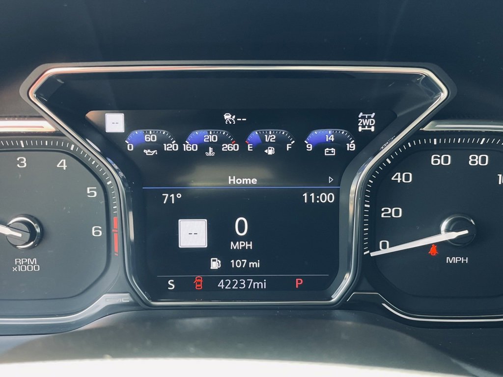 Used 2021 GMC Yukon Denali w/ Denali Premium Package image 12