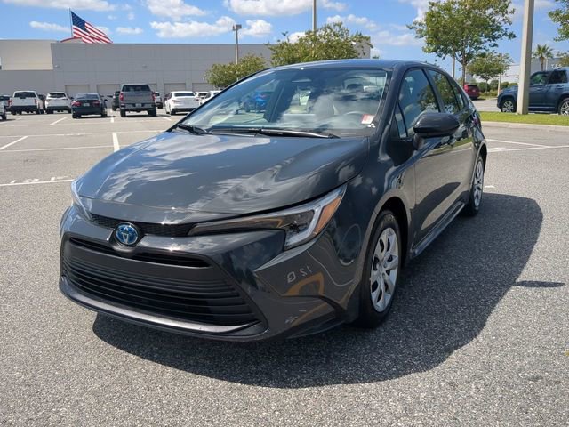 Certified 2025 Toyota Corolla LE FWD image 8