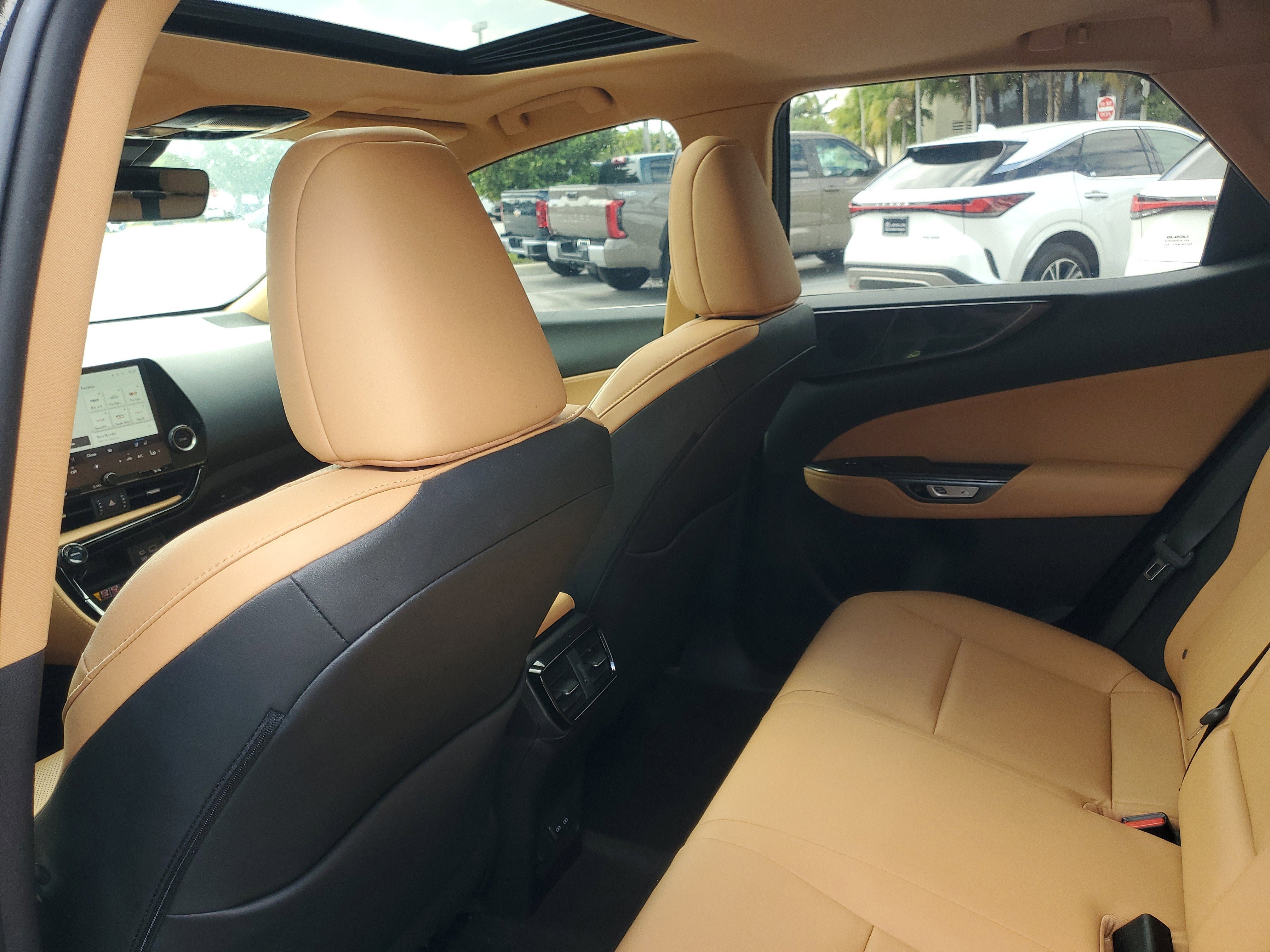 Used 2023 Lexus NX 250 FWD image 16