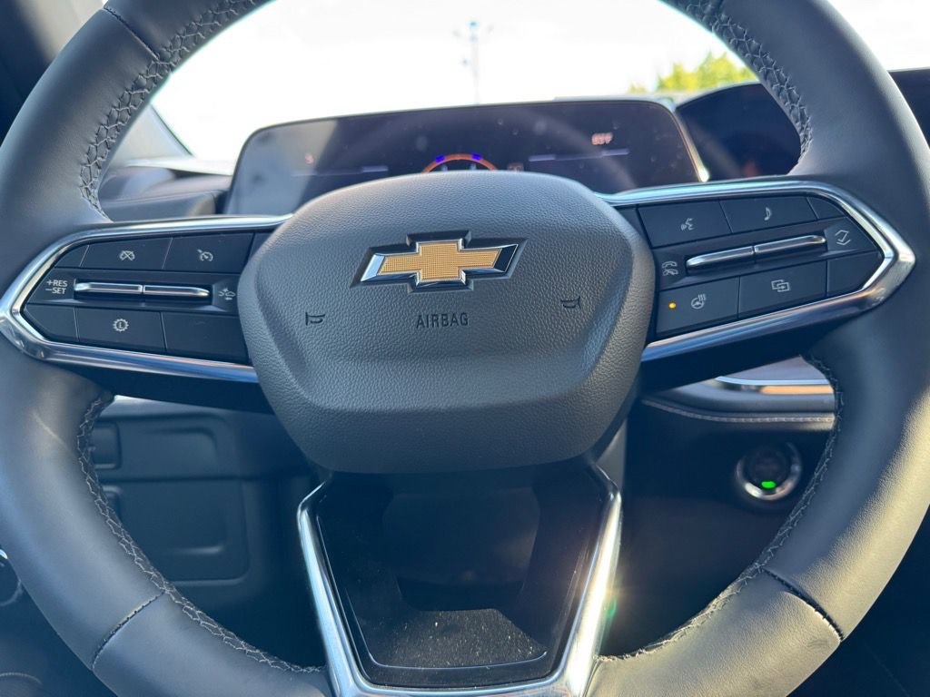 New 2025 Chevrolet Suburban Premier image 16