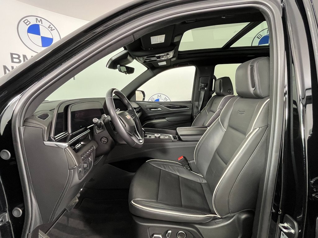 Used 2024 Cadillac Escalade Sport w/ Touring Package image 21
