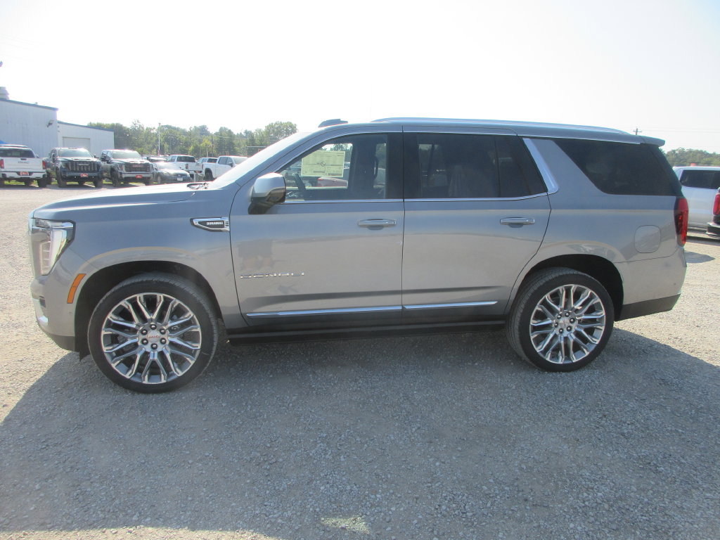 New 2026 GMC Yukon Denali w/ Denali Reserve Package AWD/4WD image 7