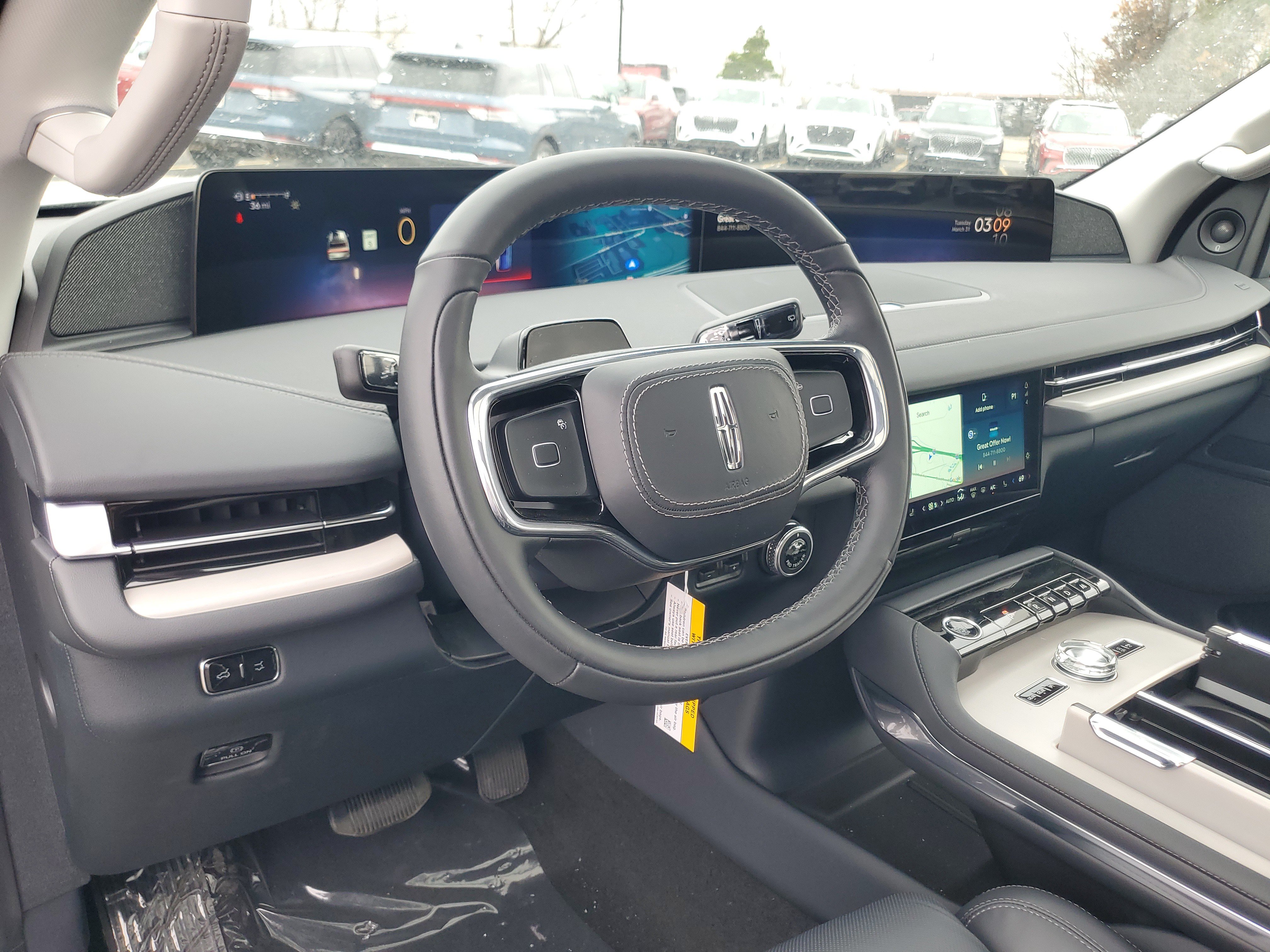 New 2026 Lincoln Navigator Reserve AWD/4WD image 13