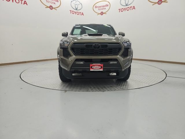 Used 2026 Toyota Tacoma TRD Sport AWD/4WD image 4