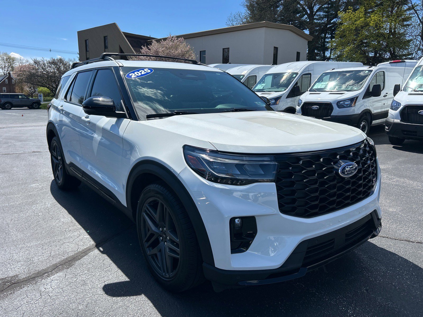 Certified 2025 Ford Explorer ST image 3