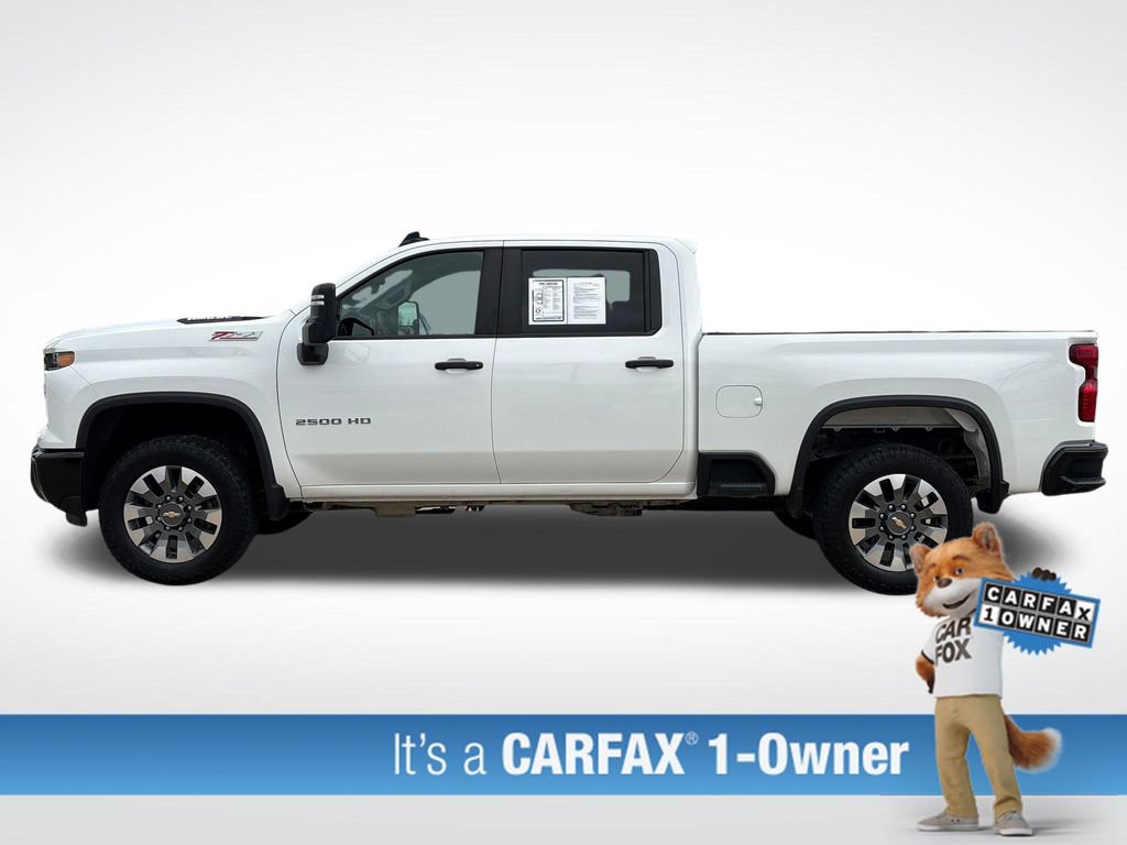 Used 2024 Chevrolet Silverado 2500 Custom w/ Custom Value Package AWD/4WD image 2