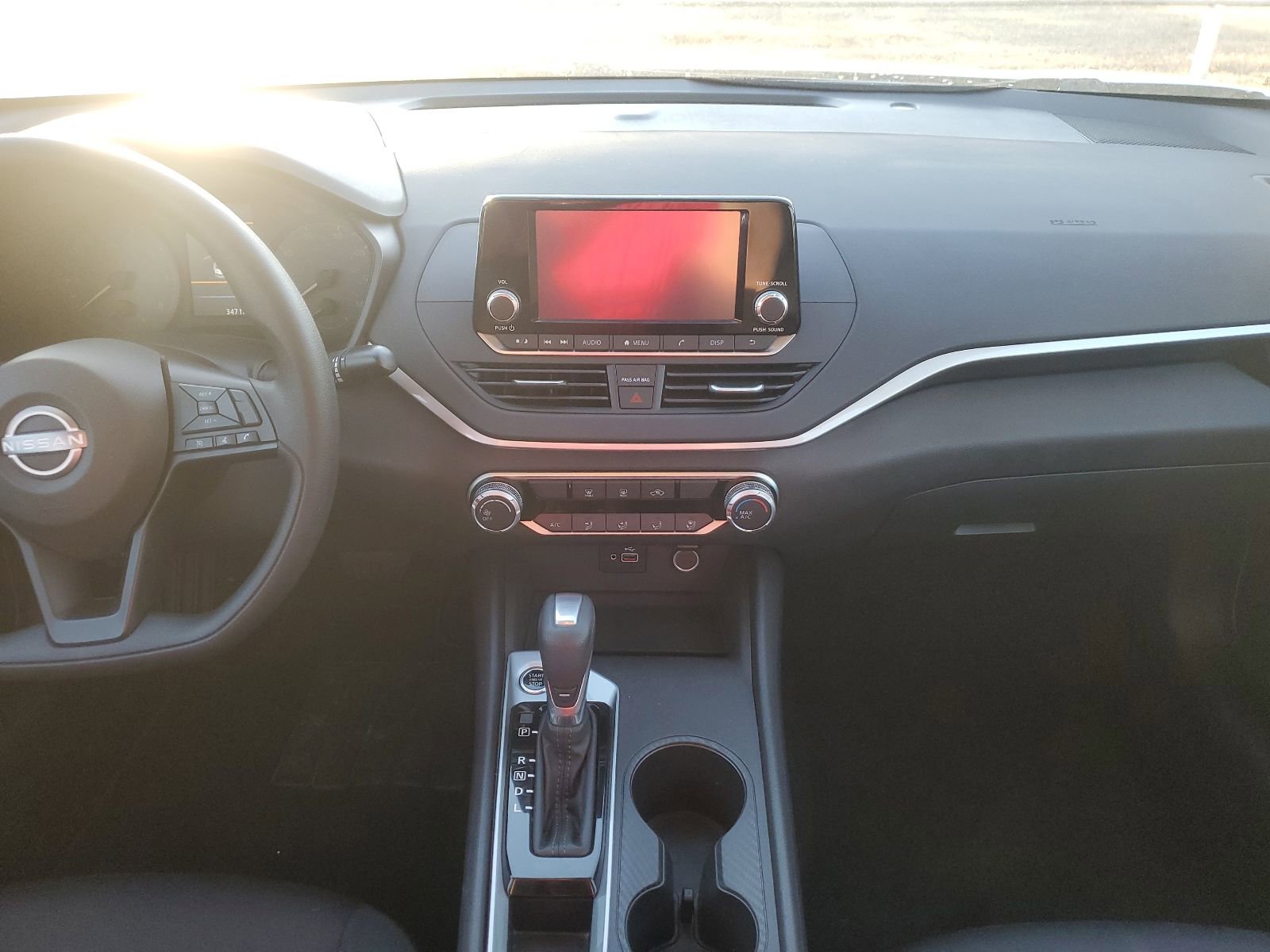 Used 2024 Nissan Altima 2.5 S image 10