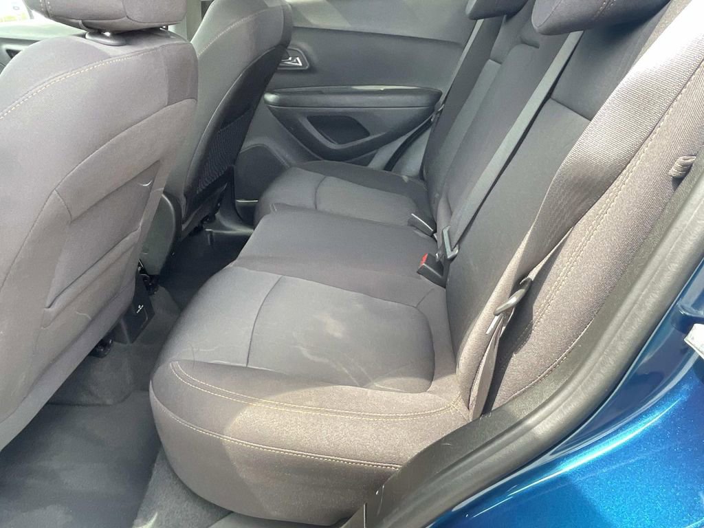Used 2019 Chevrolet Trax LT image 12