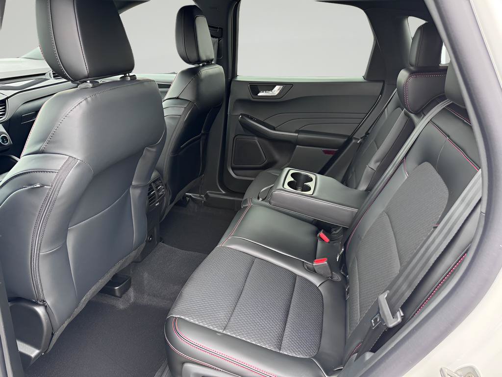 New 2026 Ford Escape ST-Line FWD image 32