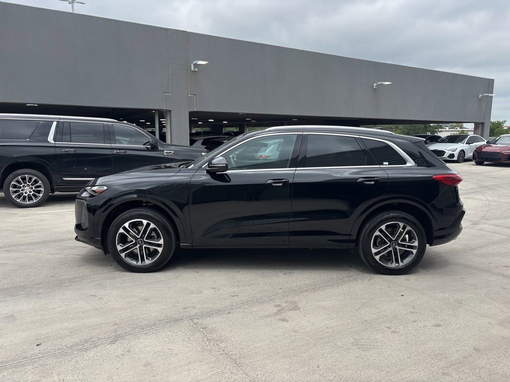 Used 2025 Audi Q5 Premium w/ Convenience Package AWD/4WD image 9