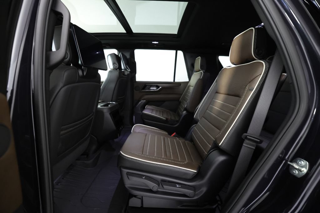 Used 2026 GMC Yukon Denali Ultimate AWD/4WD image 15