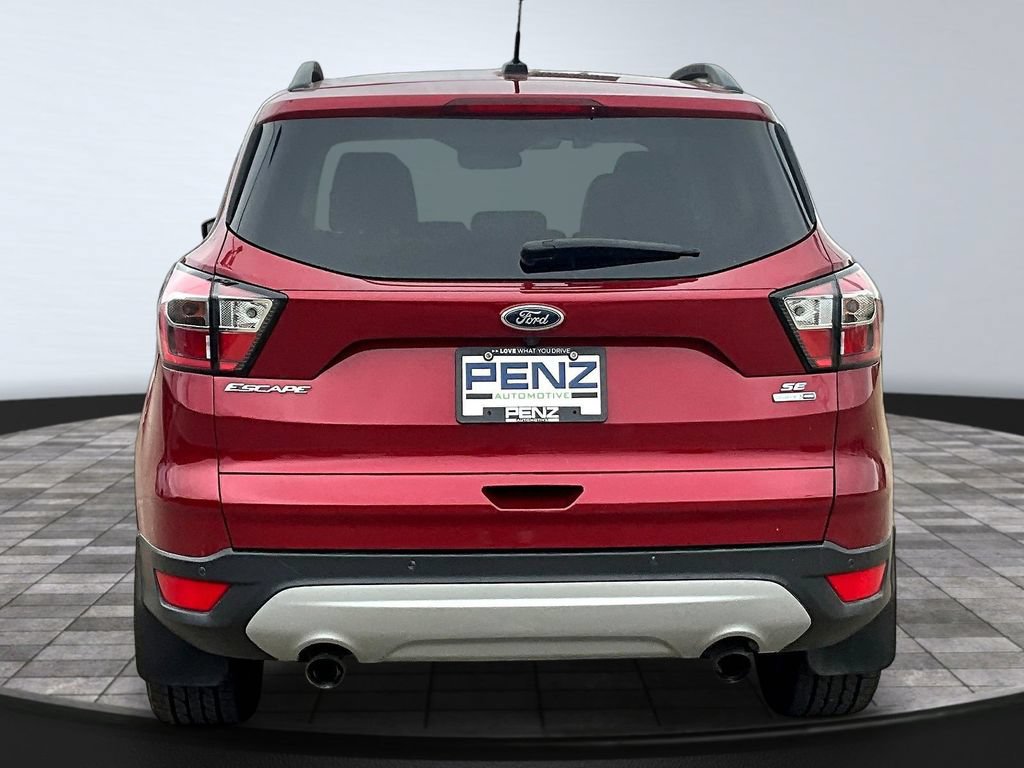 Used 2017 Ford Escape SE w/ SE Leather Comfort Package AWD/4WD image 6