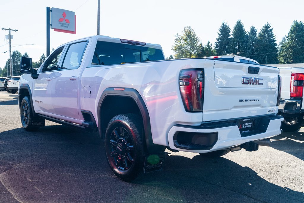 Used 2024 GMC Sierra 2500 AT4 w/ Technology Package image 4