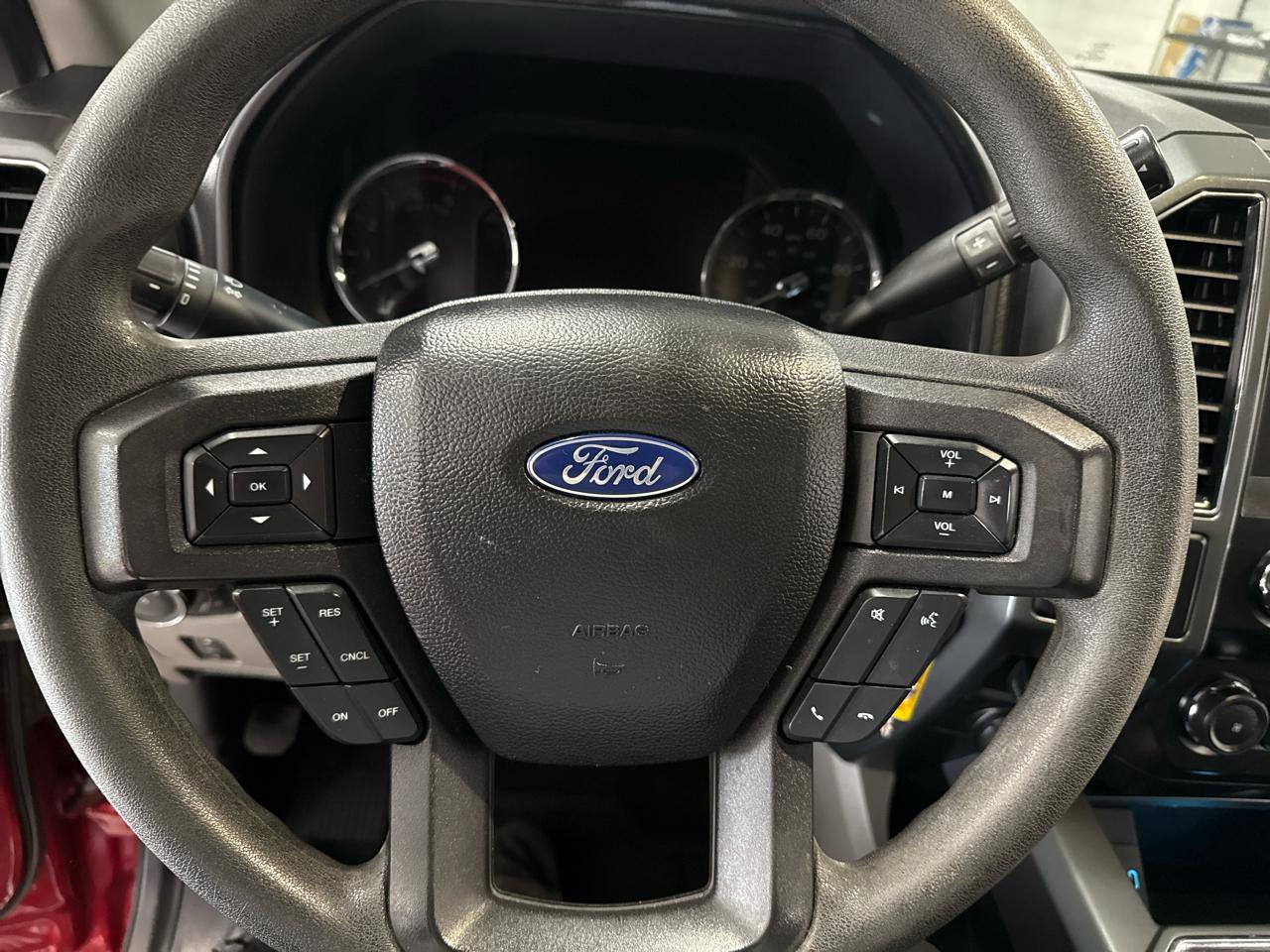 Used 2021 Ford F250 XLT w/ XLT Premium Package AWD/4WD image 12