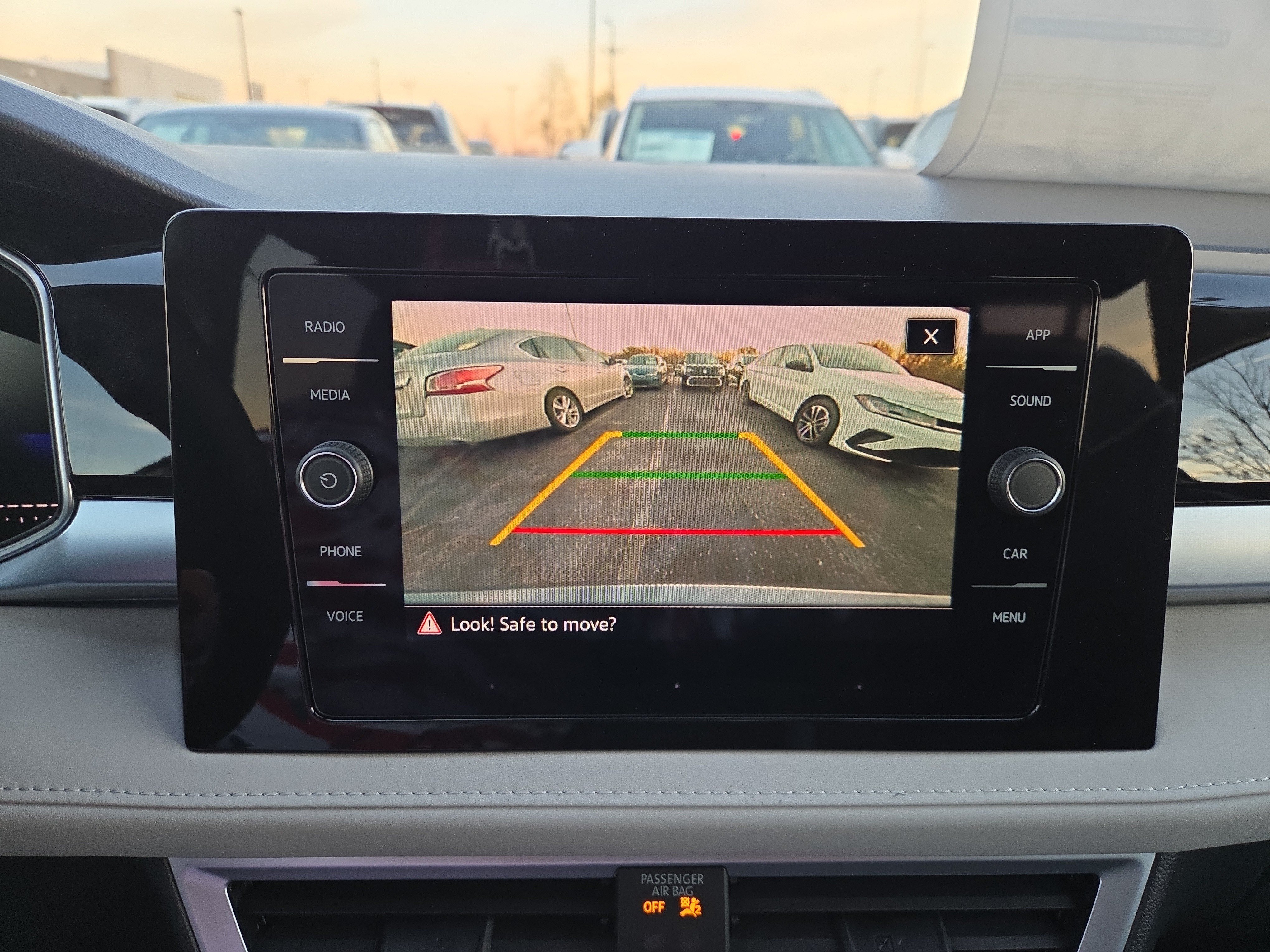 New 2026 Volkswagen Taos SE FWD image 11
