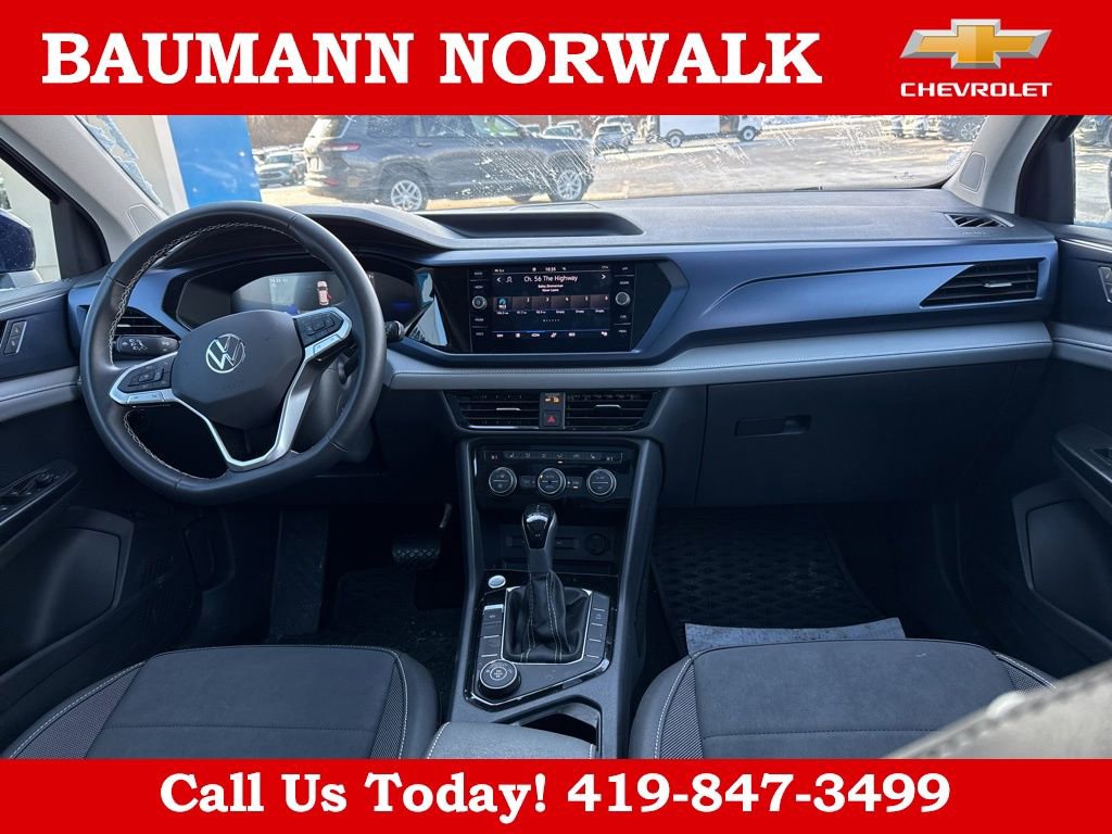 Used 2024 Volkswagen Taos SE w/ Panoramic Sunroof Package image 31