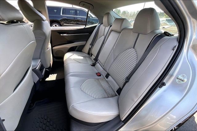 Used 2022 Toyota Camry SE FWD image 26