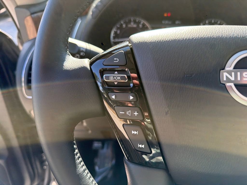 Used 2024 Nissan Armada SL w/ Captain's Chairs Package RWD image 22