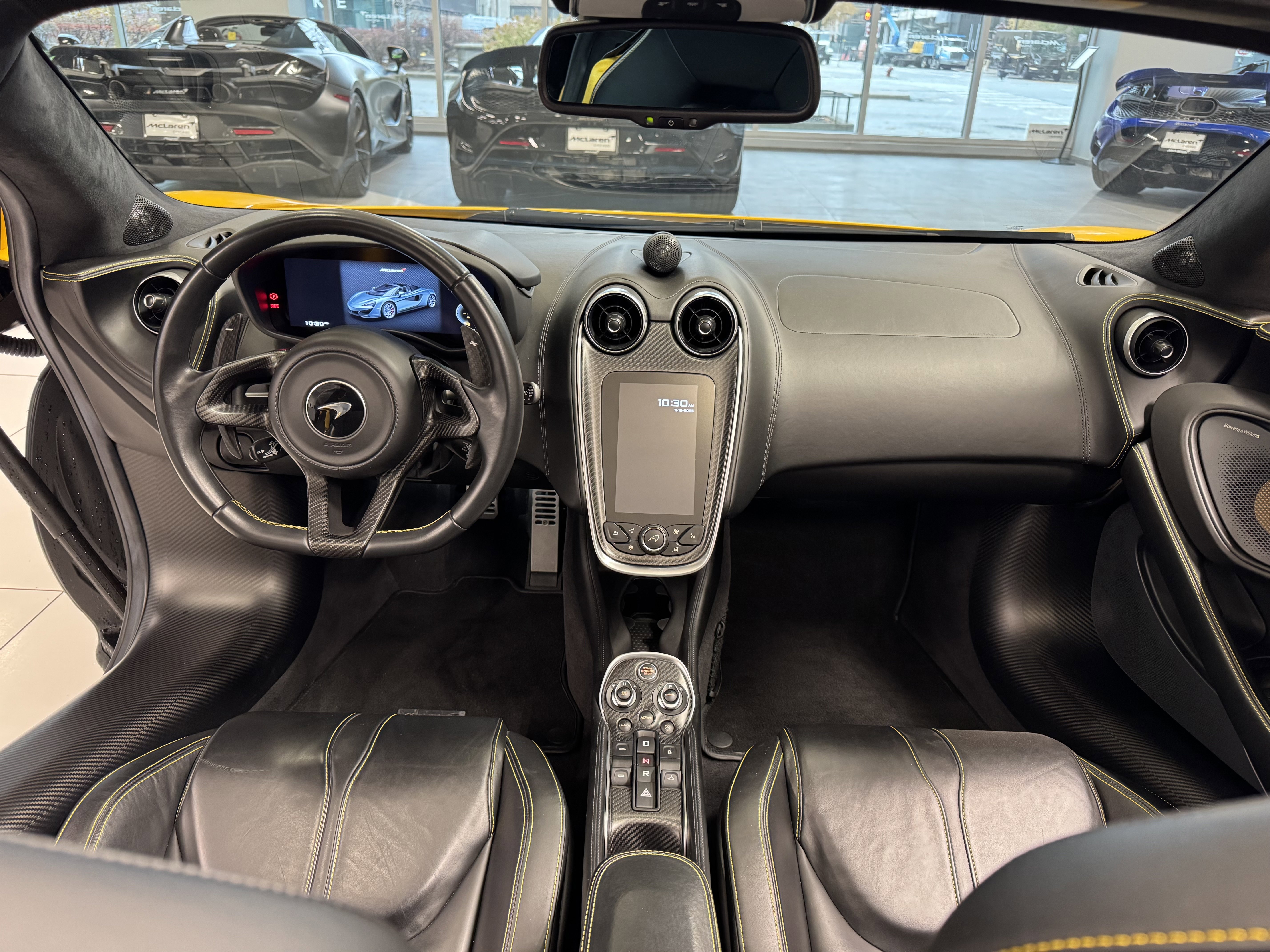 Used 2020 McLaren 570S Spider image 12