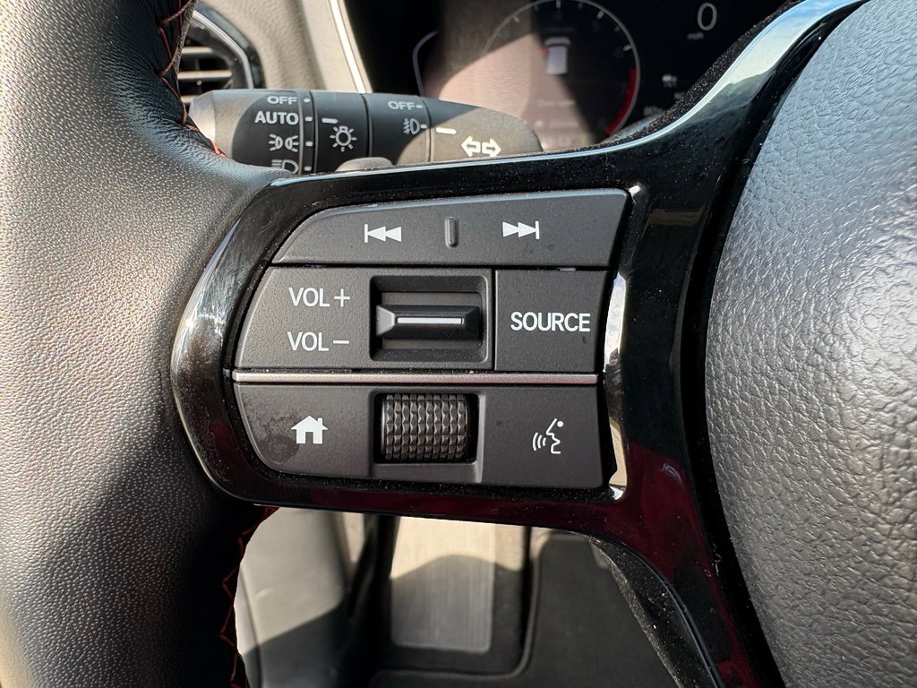 Certified 2023 Honda Pilot Sport image 13