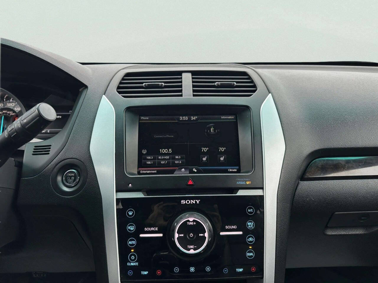 Used 2015 Ford Explorer Limited image 21