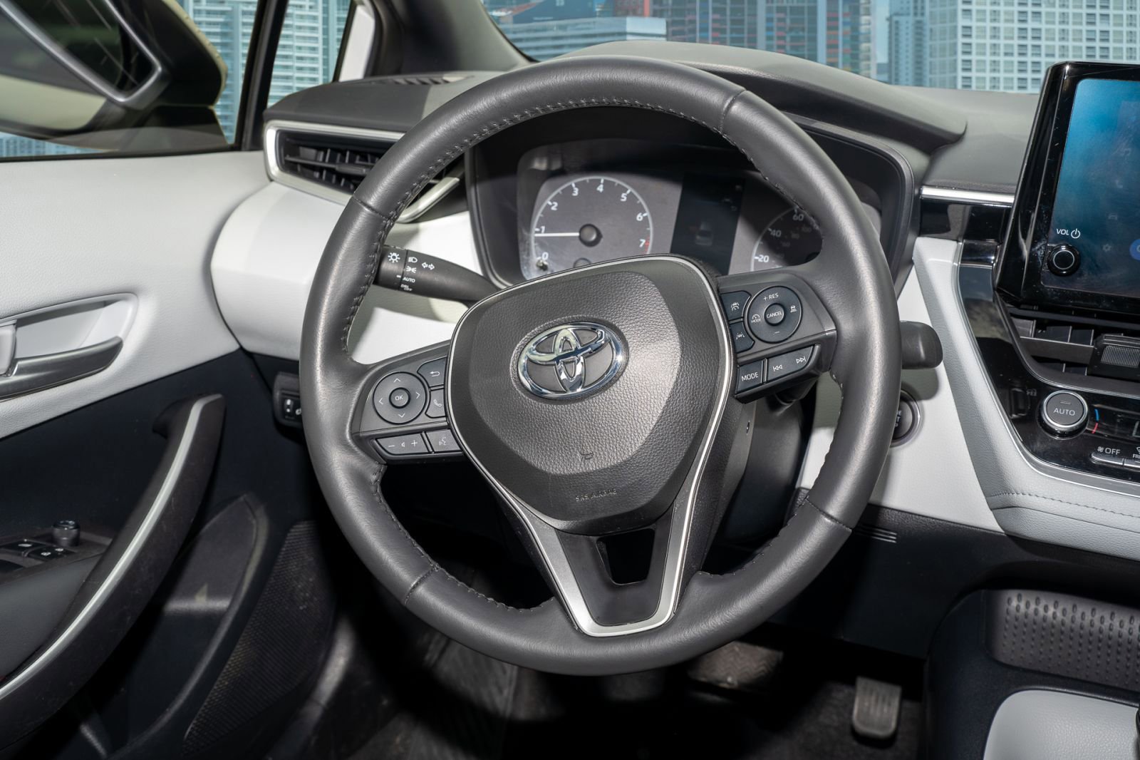 Used 2024 Toyota Corolla SE FWD image 20