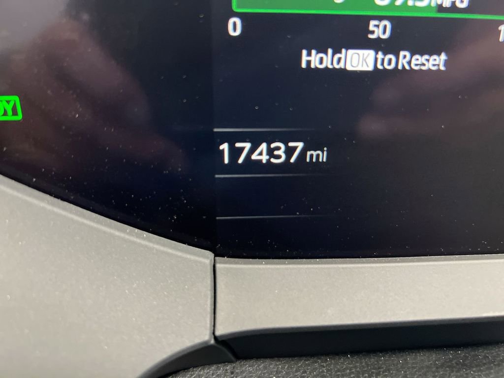 Used 2023 Toyota Prius Prime Premium w/ Advanced Technology Package FWD image 13