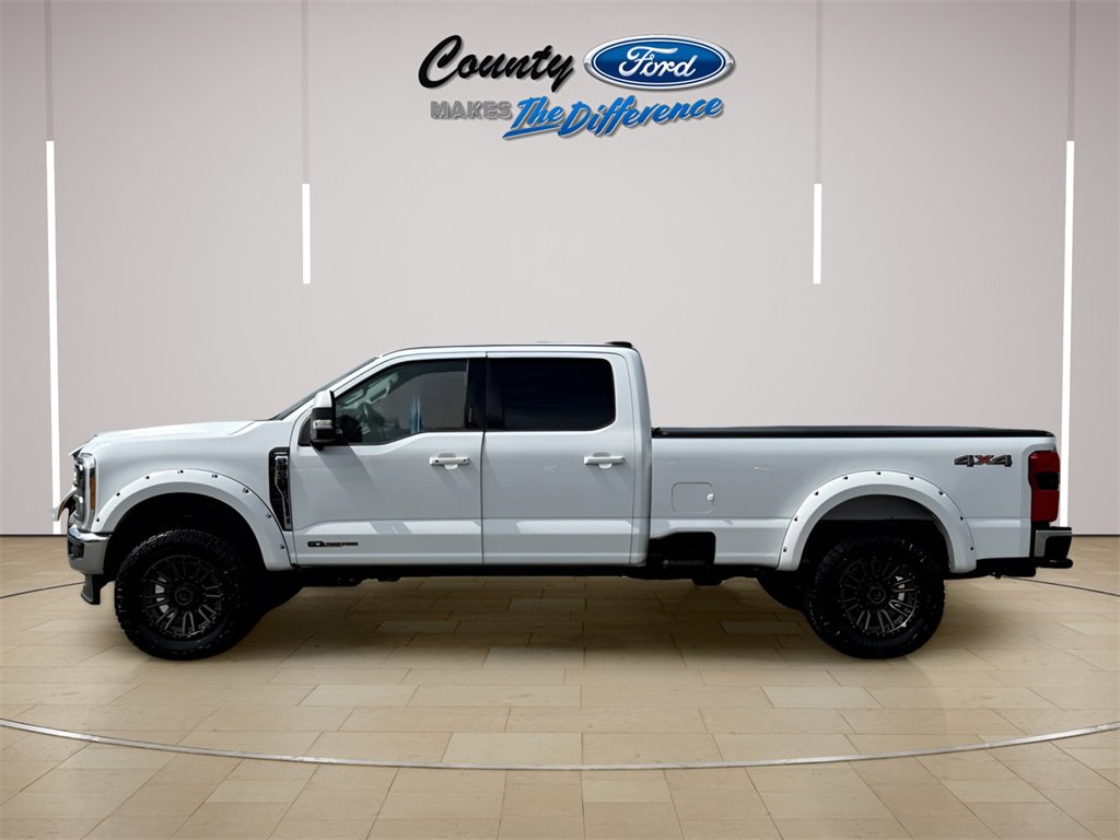Used 2023 Ford F250 Lariat image 3