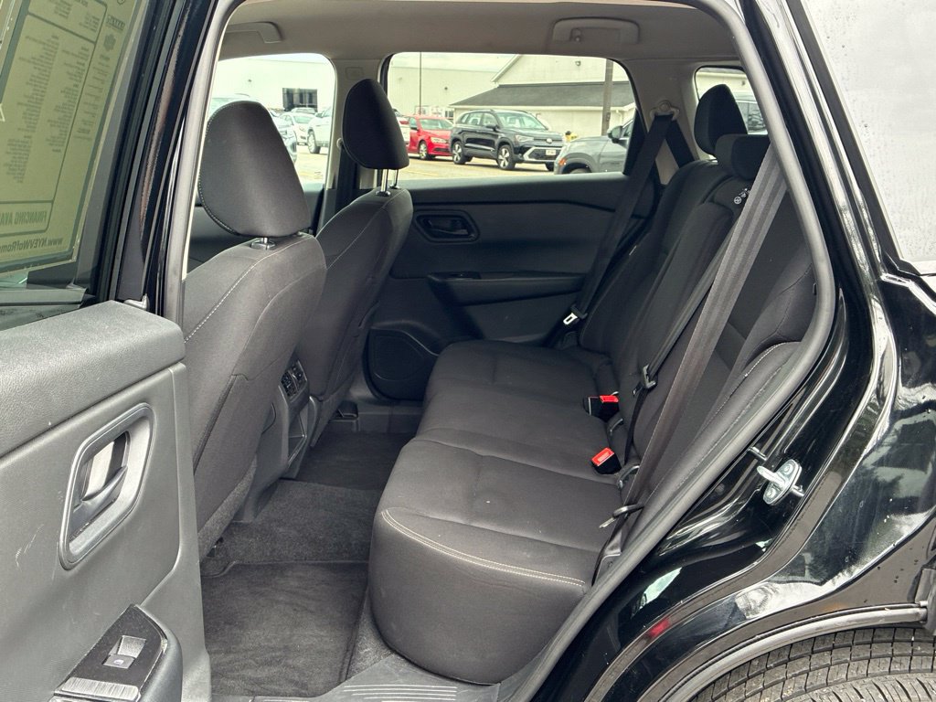 Used 2024 Nissan Rogue S AWD/4WD image 59