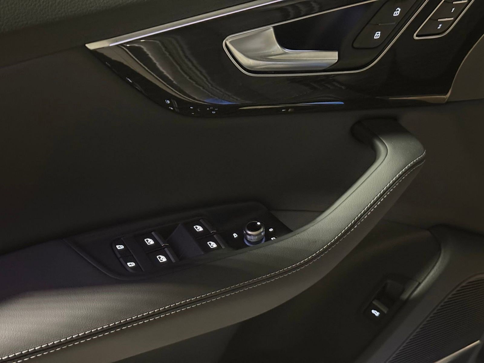 New 2026 Audi Q7 3.0T Premium Plus image 14