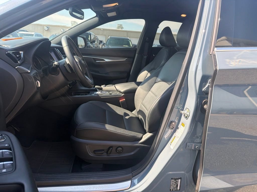 Certified 2022 INFINITI QX55 Luxe w/ Cargo Package AWD/4WD image 8