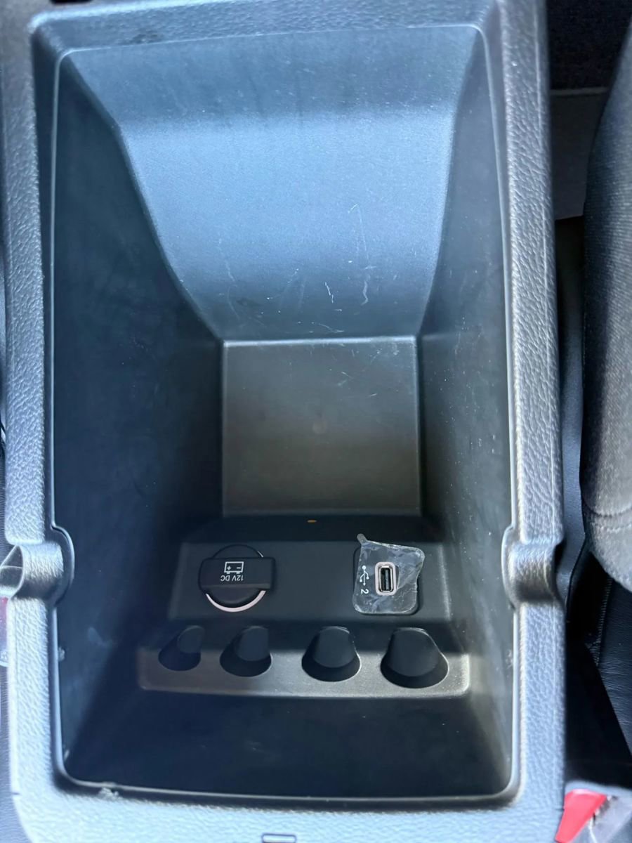 Used 2019 Jeep Cherokee Limited AWD/4WD image 29