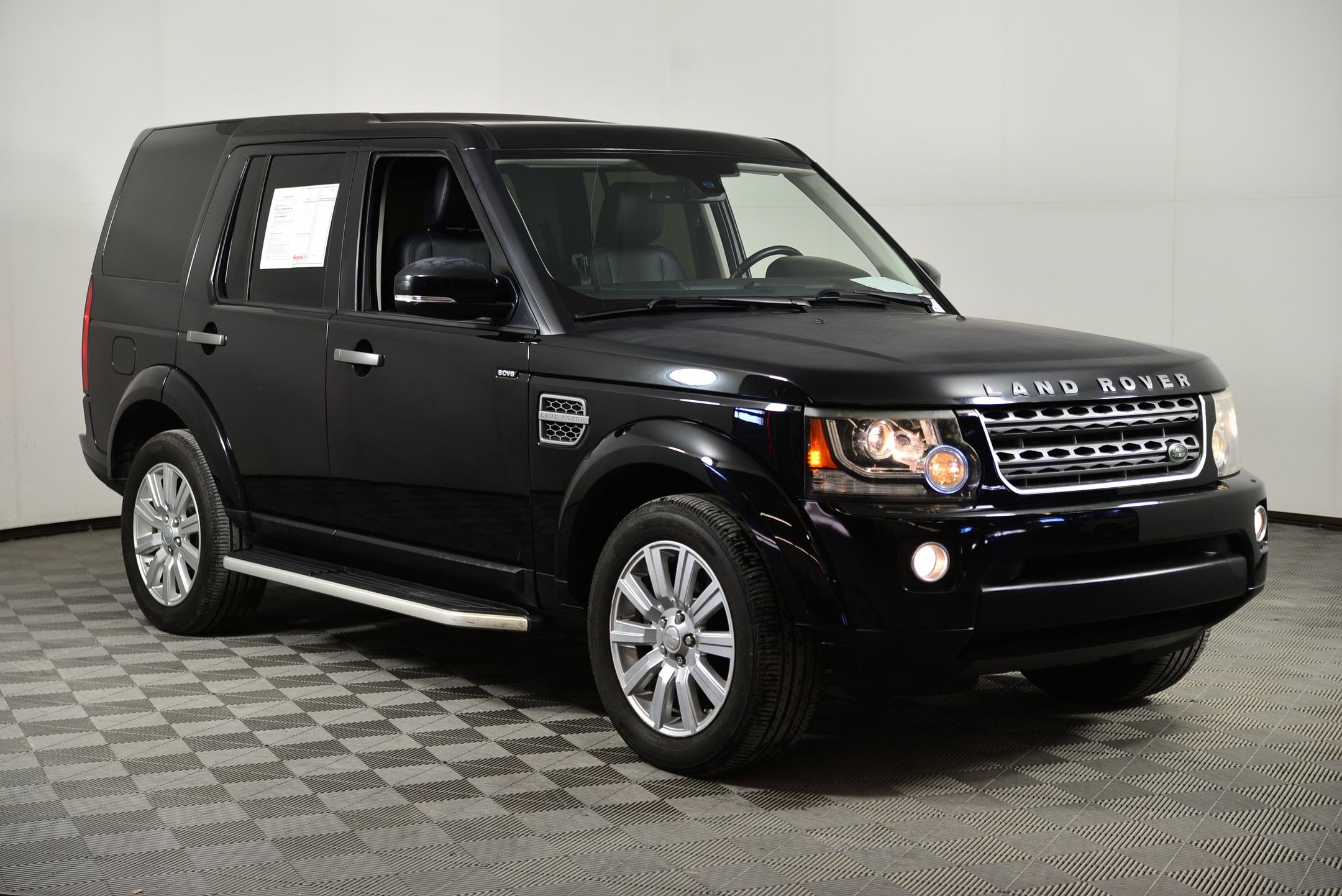 Used 2016 Land Rover LR4 image 6