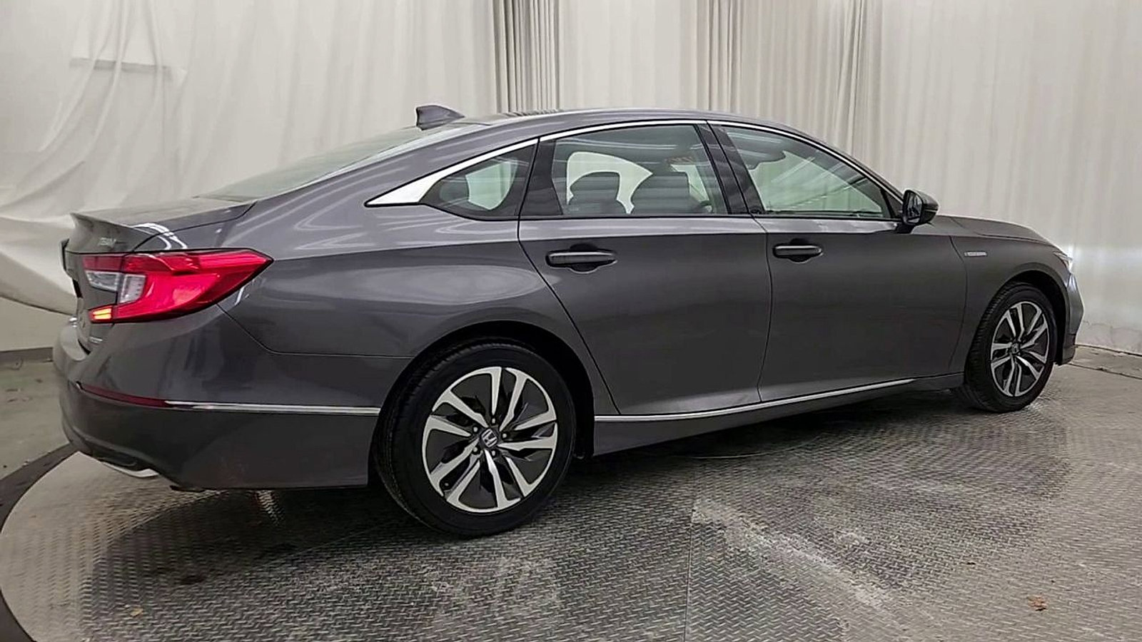 Used 2019 Honda Accord EX-L image 4