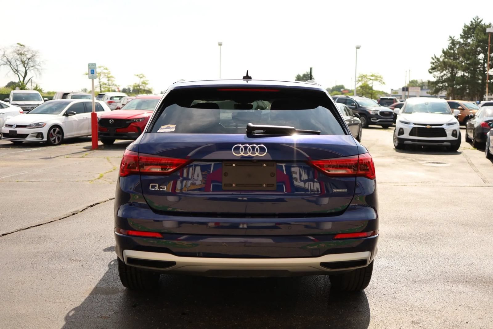 Used 2022 Audi Q3 2.0T Premium w/ Convenience Package AWD/4WD image 6