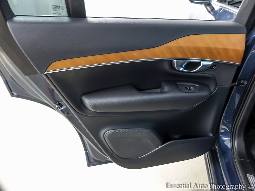 Used 2022 Volvo XC90 T6 Momentum w/ Protection Package image 22