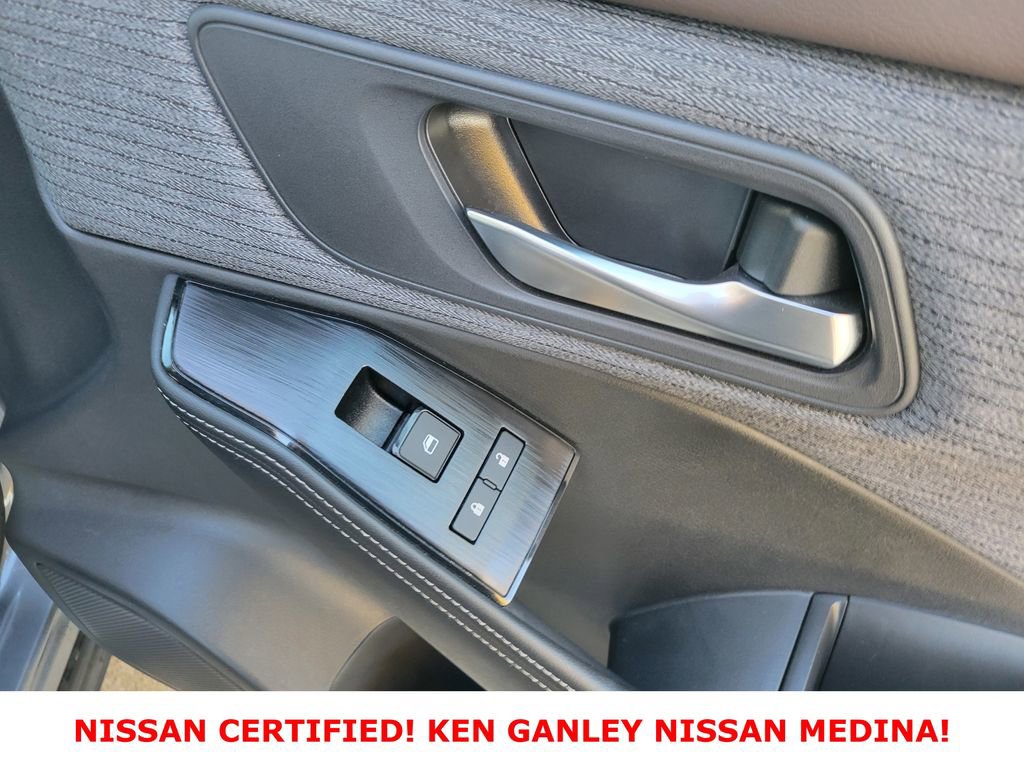 Certified 2023 Nissan Rogue SV image 49