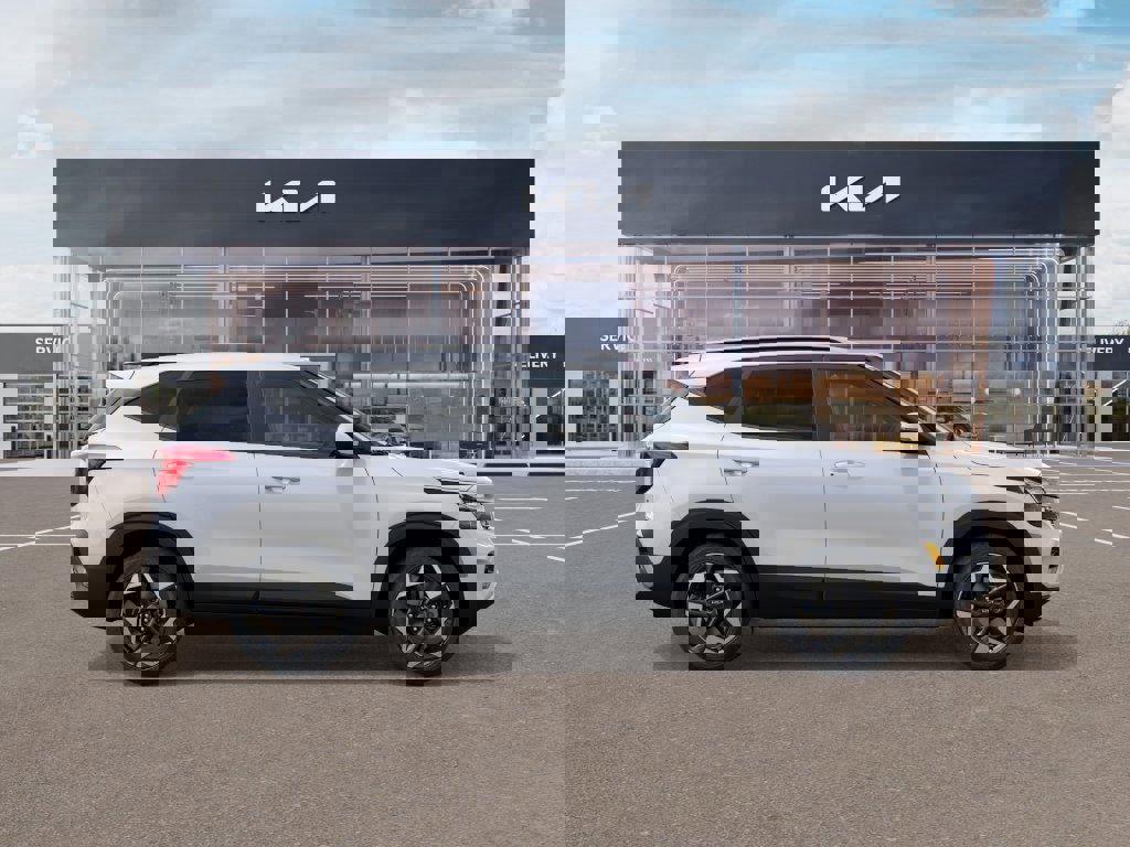 New 2026 Kia Seltos S image 7