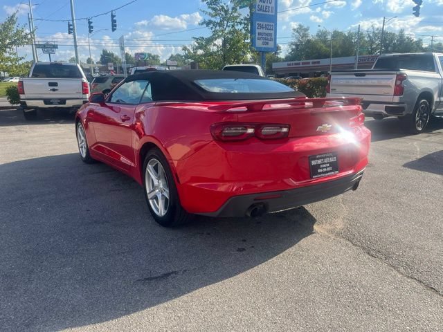 Used 2019 Chevrolet Camaro LT RWD image 5