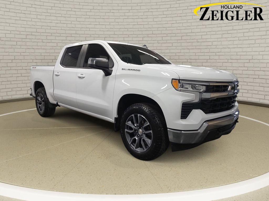 Used 2024 Chevrolet Silverado 1500 LT image 3