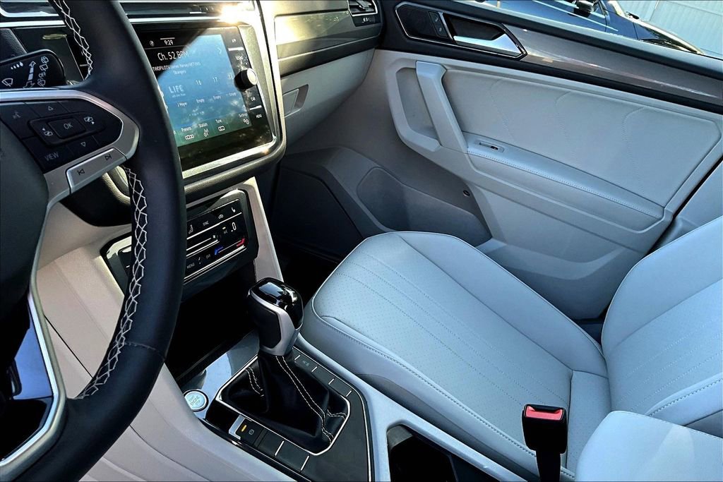 Certified 2024 Volkswagen Tiguan SE image 23