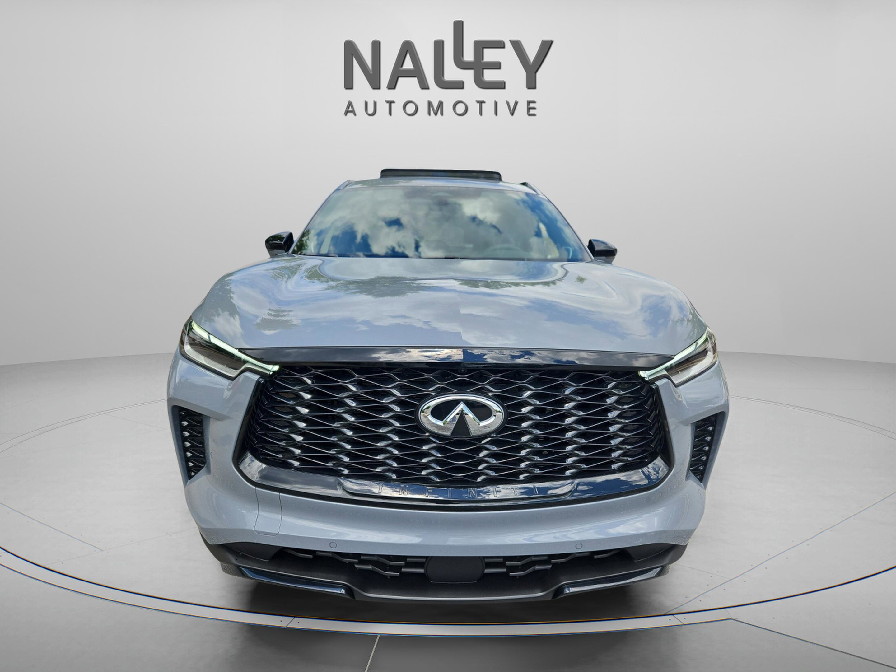 Certified 2025 INFINITI QX60 Luxe w/ Black Edition image 8